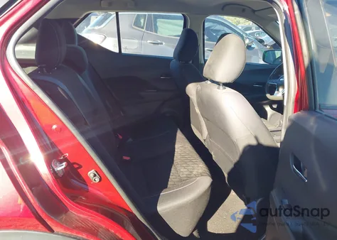 2021 Nissan Kicks Sv Xtronic Cvt from USA, damaged, VIN 3N1CP5CVXML540612